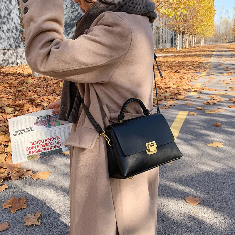 The Carménère Heritage Bag