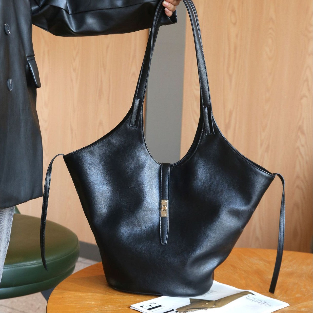 The Commuter Crush Tote