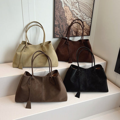 The Statement Tote