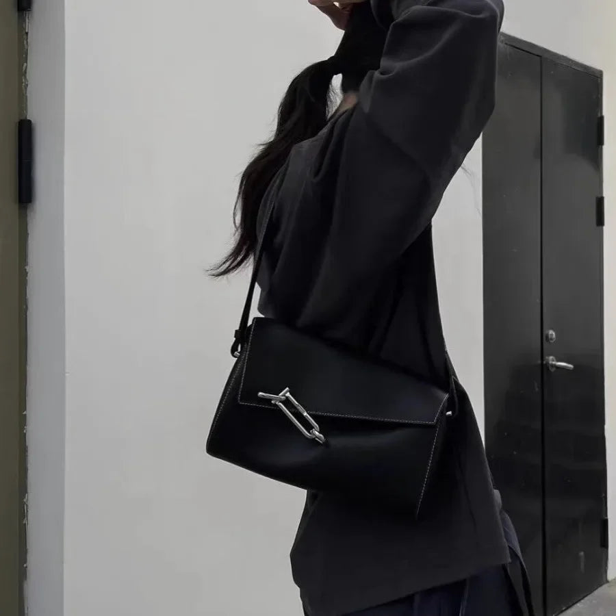 The Interlock Edit Bag